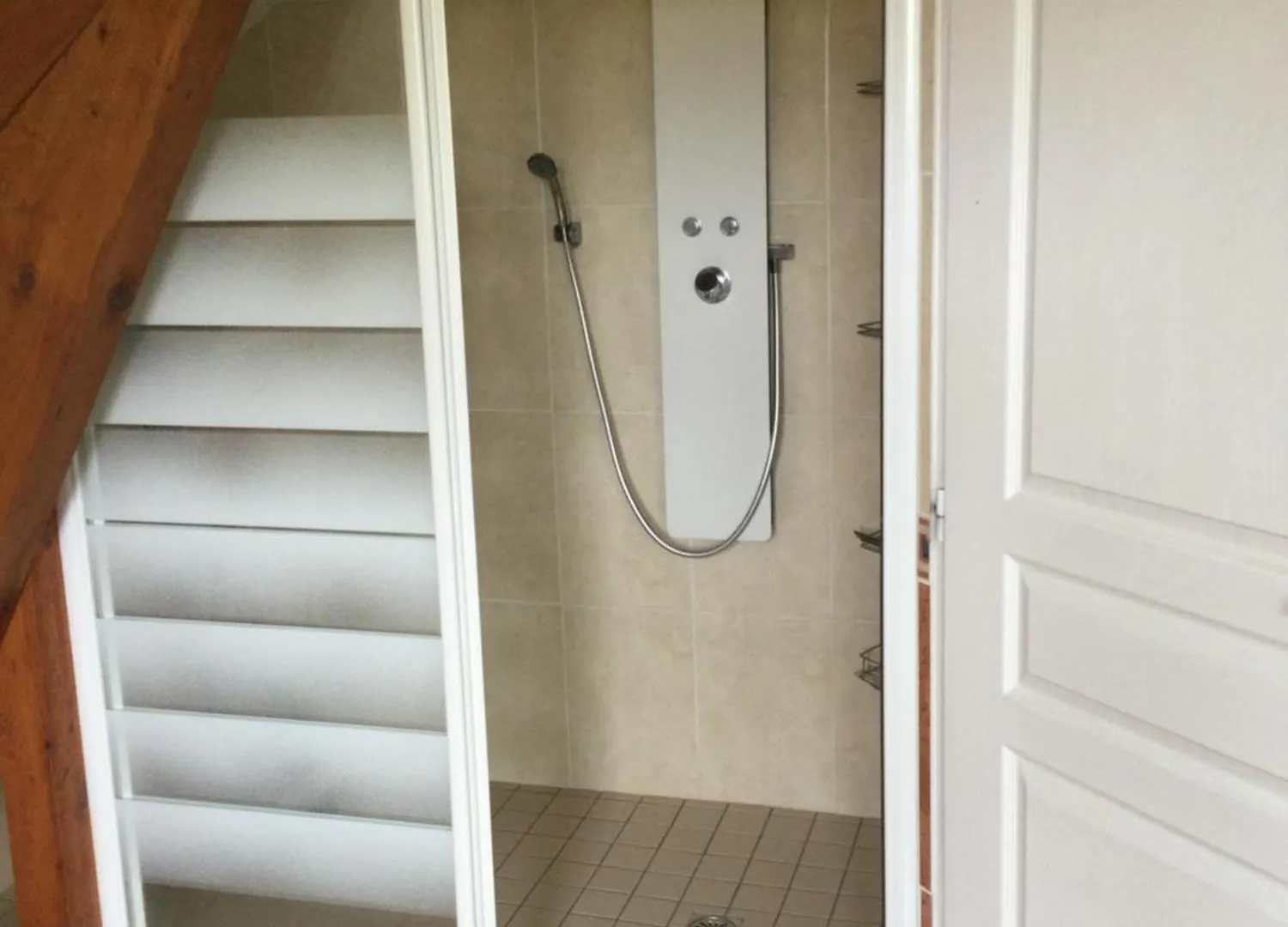 Location Chambres Le Panorama - Aeroport Geneve - Pays De Gex Chevry  Guest house Chevry (Ain)
