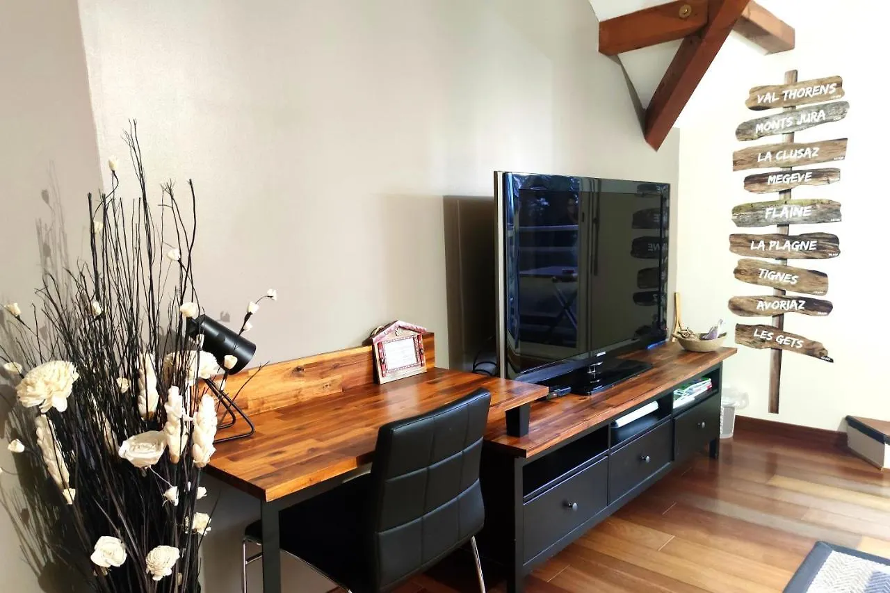 Location Chambres Le Panorama - Aeroport Geneve - Pays De Gex Chevry  Chevry (Ain)